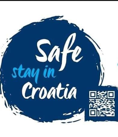 Smart Hostel Славонски брод Екстериор снимка