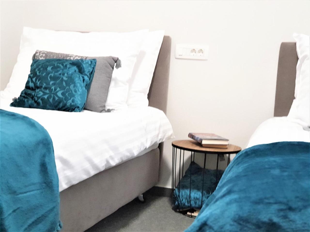 Smart Hostel Славонски брод Екстериор снимка