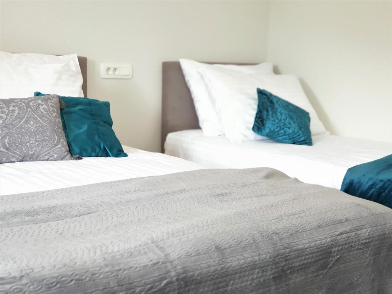 Smart Hostel Славонски брод Екстериор снимка